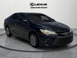 Used 2015 Toyota Camry LE image 1