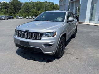Used 2021 Jeep Grand Cherokee Laredo X image 1