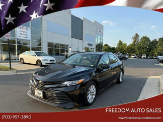 Used 2020 Toyota Camry LE image 1