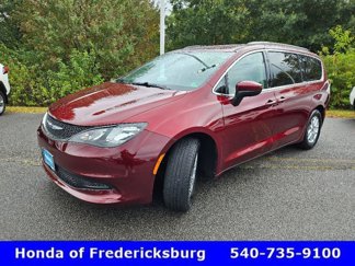Used 2021 Chrysler Voyager Lxi image 1