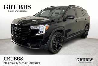 Used 2022 GMC Terrain SLE w/ Driver Convenience Package image 1