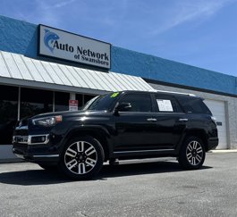 Used 2018 Toyota 4Runner Limited image 1