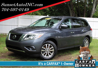 Used 2014 Nissan Pathfinder S image 1