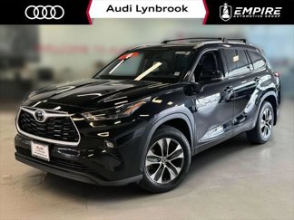 Used 2022 Toyota Highlander XLE image 1
