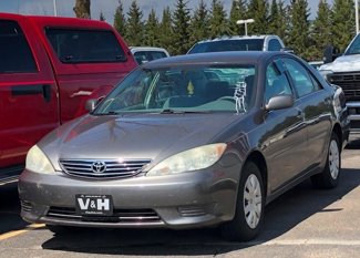 Used 2005 Toyota Camry LE image 1