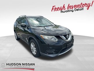 Used 2015 Nissan Rogue SV w/ SV Premium Package image 1
