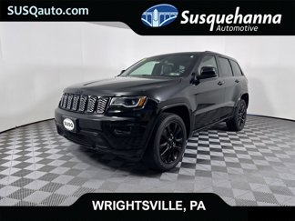 Used 2020 Jeep Grand Cherokee Altitude image 1
