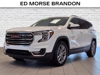 Used 2024 GMC Terrain SLT image 1