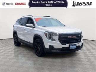 Used 2022 GMC Terrain SLE w/ Driver Convenience Package image 1