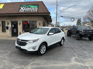 Used 2018 Chevrolet Equinox LT image 1