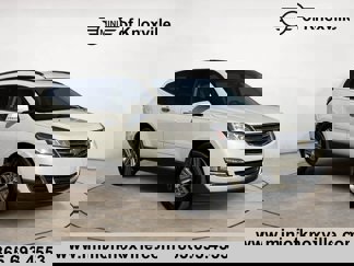 Used 2015 Chevrolet Traverse LT image 1