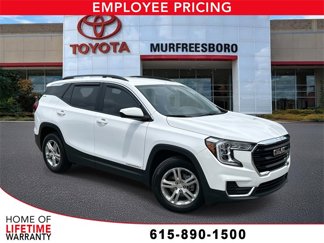 Used 2023 GMC Terrain SLE w/ Driver Convenience Package image 1