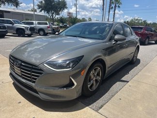 Used 2023 Hyundai Sonata SE image 1