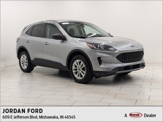 Used 2022 Ford Escape SE image 1