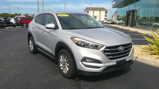 Used 2017 Hyundai Tucson SE video 1
