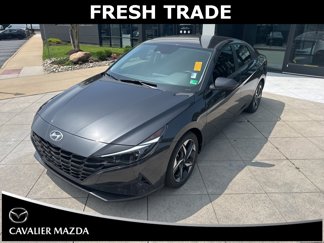 Used 2023 Hyundai Elantra SEL w/ Convenience Package image 1