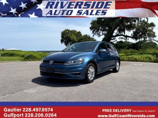 Used 2018 Volkswagen Golf S image 1