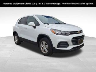 Used 2022 Chevrolet Trax LS w/ Tint and Cruise Package image 1