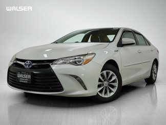 Used 2016 Toyota Camry LE image 1