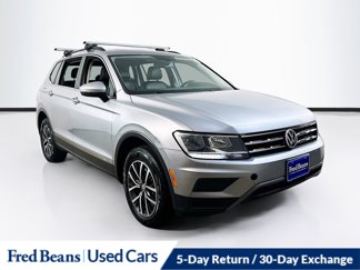 Used 2020 Volkswagen Tiguan S image 1