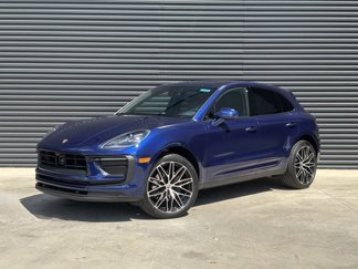 Used 2025 Porsche Macan image 1