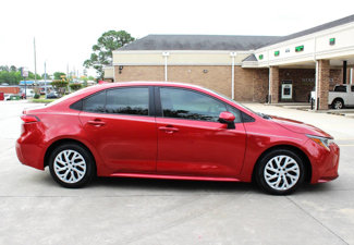 Used 2020 Toyota Corolla LE image 1