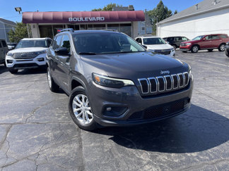 Used 2022 Jeep Cherokee Latitude Lux image 1