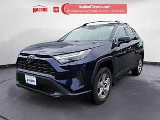 Used 2022 Toyota RAV4 XLE image 1