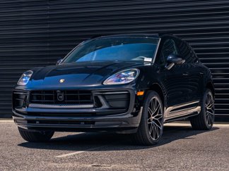 Used 2024 Porsche Macan image 1