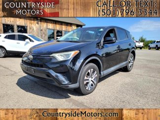Used 2018 Toyota RAV4 LE image 1