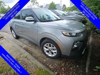 Used 2022 Kia Soul S image 1