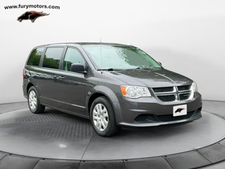 Used 2019 Dodge Grand Caravan SE image 1