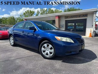 Used 2009 Toyota Camry LE image 1