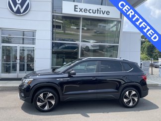 Used 2024 Volkswagen Taos SE w/ Panoramic Sunroof Package image 1