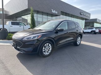 Used 2022 Ford Escape SE image 1