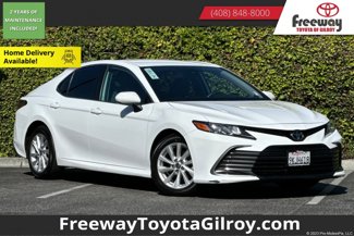 Used 2022 Toyota Camry LE image 1