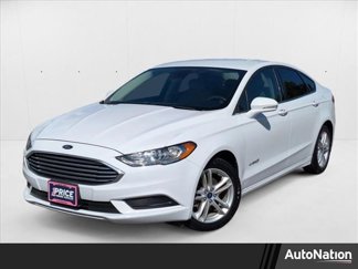 Used 2018 Ford Fusion SE image 1