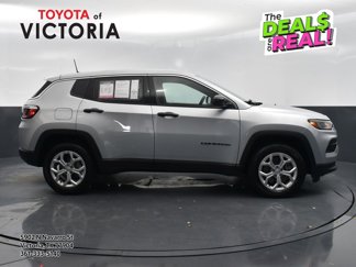 Used 2024 Jeep Compass Sport image 1