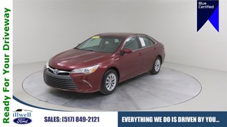 Used 2016 Toyota Camry LE image 1