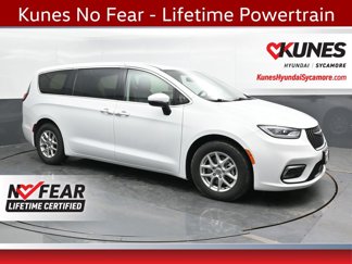 Used 2023 Chrysler Pacifica Touring-L image 1