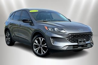 Used 2021 Ford Escape SE w/ SE Sport Appearance Package image 1