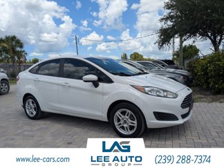 Used 2017 Ford Fiesta SE image 1