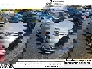 Used 2017 Toyota Corolla LE video 1