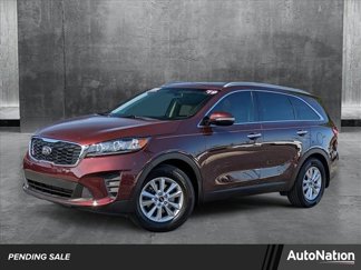 Used 2019 Kia Sorento LX w/ LX Convenience Package image 1