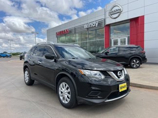 Used 2016 Nissan Rogue S w/ Appearance Package image 1