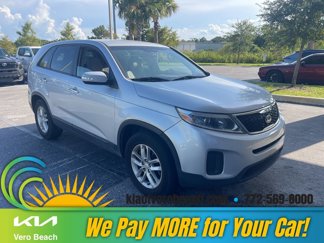 Used 2015 Kia Sorento LX image 1