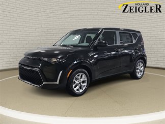 New 2025 Kia Soul LX w/ LX Technology Package image 1