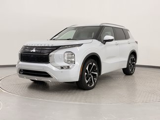 Used 2023 Mitsubishi Outlander SEL image 1