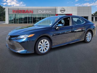 Used 2019 Toyota Camry L image 1