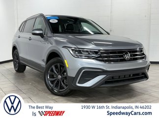 Used 2024 Volkswagen Tiguan SE image 1
